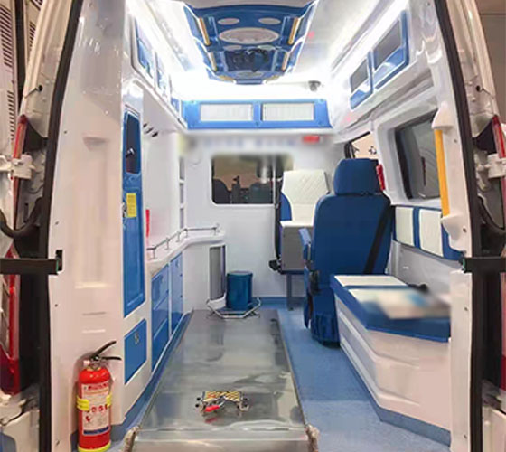 刚察县车辆内部展示