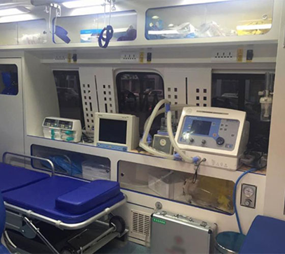 刚察县车辆内部展示